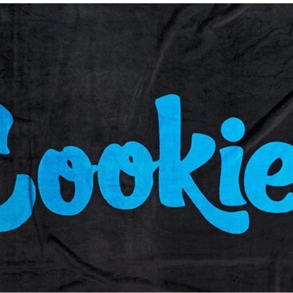 COPY - Cookies brand throw blanket. Used 1 time